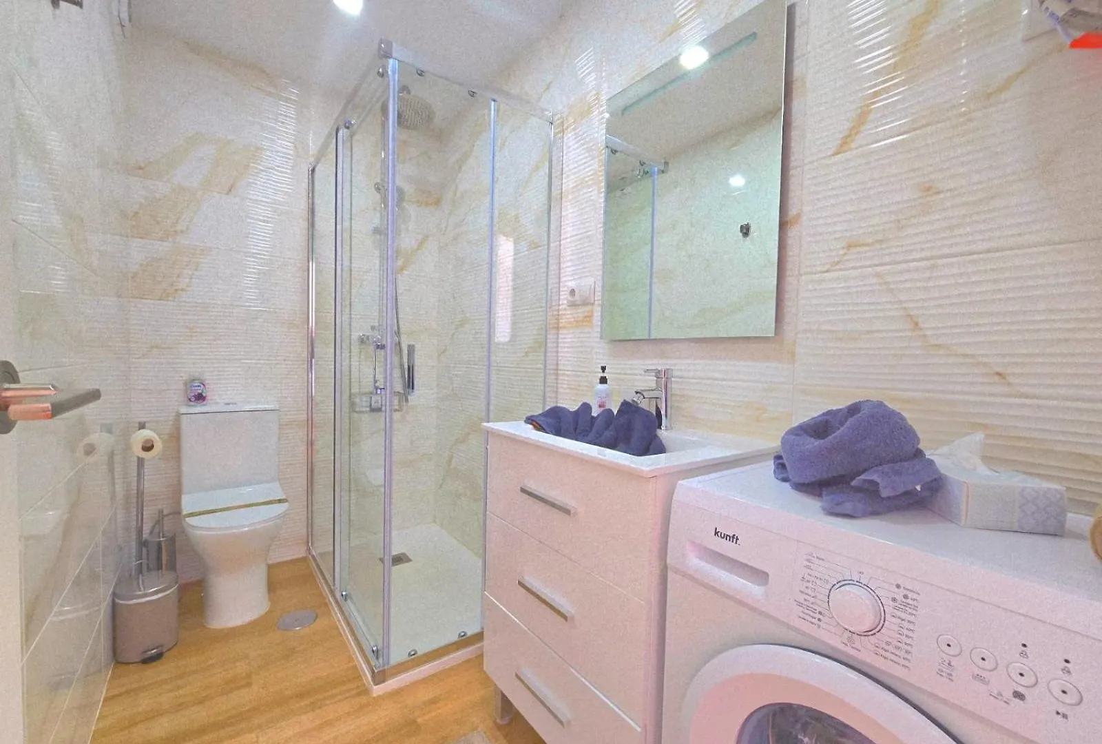 Lidia 1 Apartment, 1St Line Beach, 1 Bedroom 1Bath Torremolinos